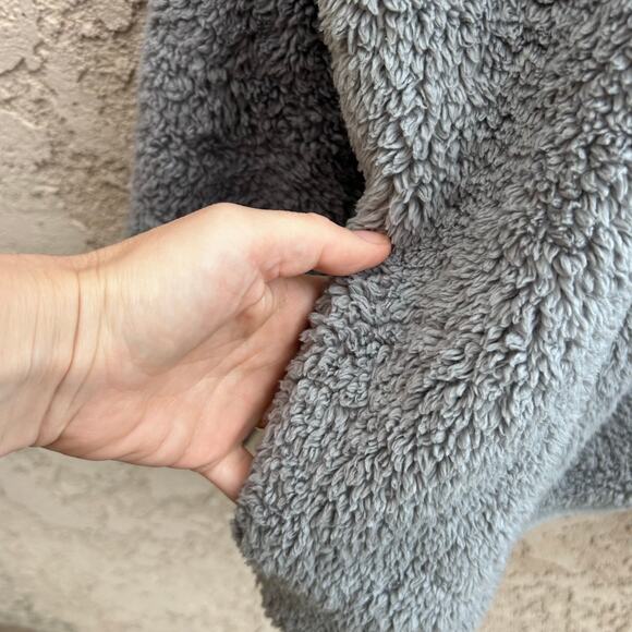 Victoria’s Secret PINK Gray Teddy Fleece Full Zip Jacket Size XL - Picture 4 of 4
